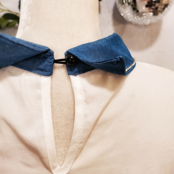 NWOT Rhinestone Denim Collared Peplum Top - Picture 4 of 5